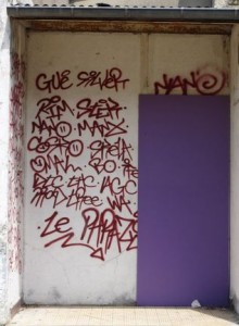 Vendôme grafitti sur mur red